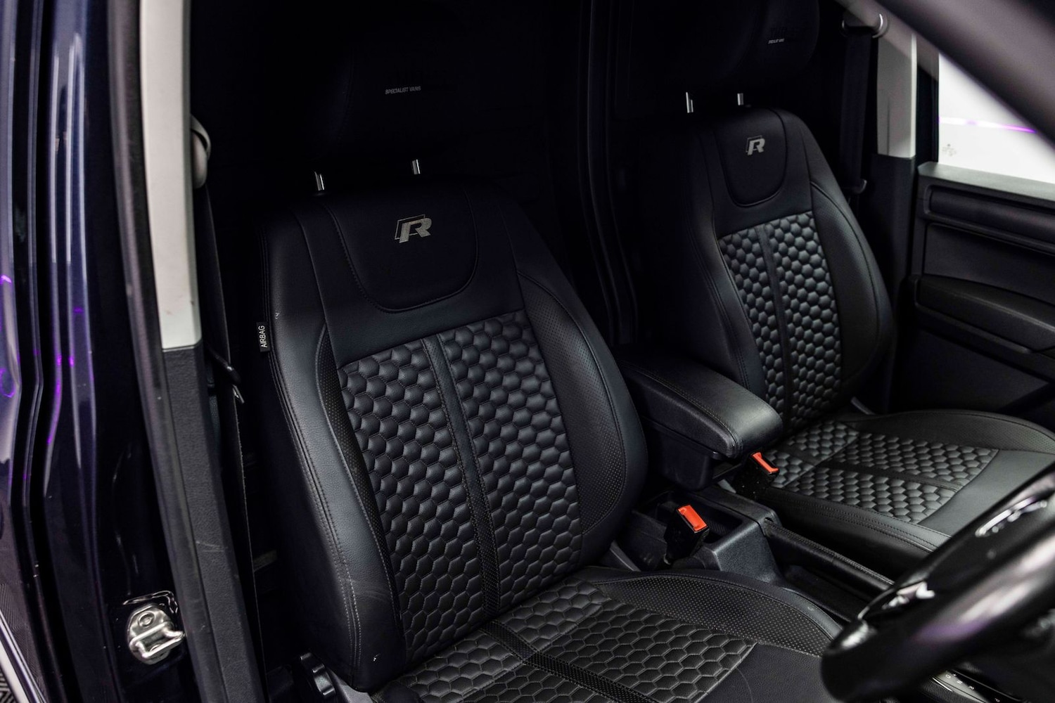 Used Volkswagen Caddy Maxi 2018 for sale - 76248620: Photo 2