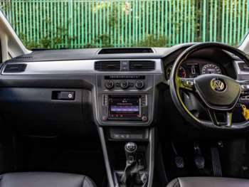 Used Volkswagen Caddy Maxi Life 2017 for sale - 74740412: Photo