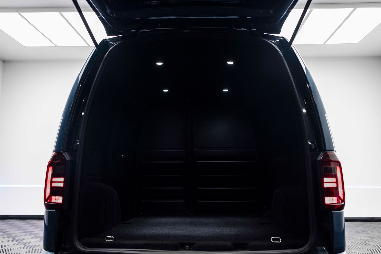 Used Volkswagen Caddy 2017 for sale - 77480324: Photo 9