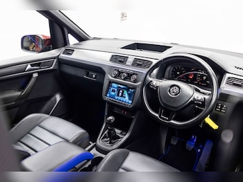 Used Volkswagen Caddy Maxi Life 2018 for sale - 76062273: Photo 3
