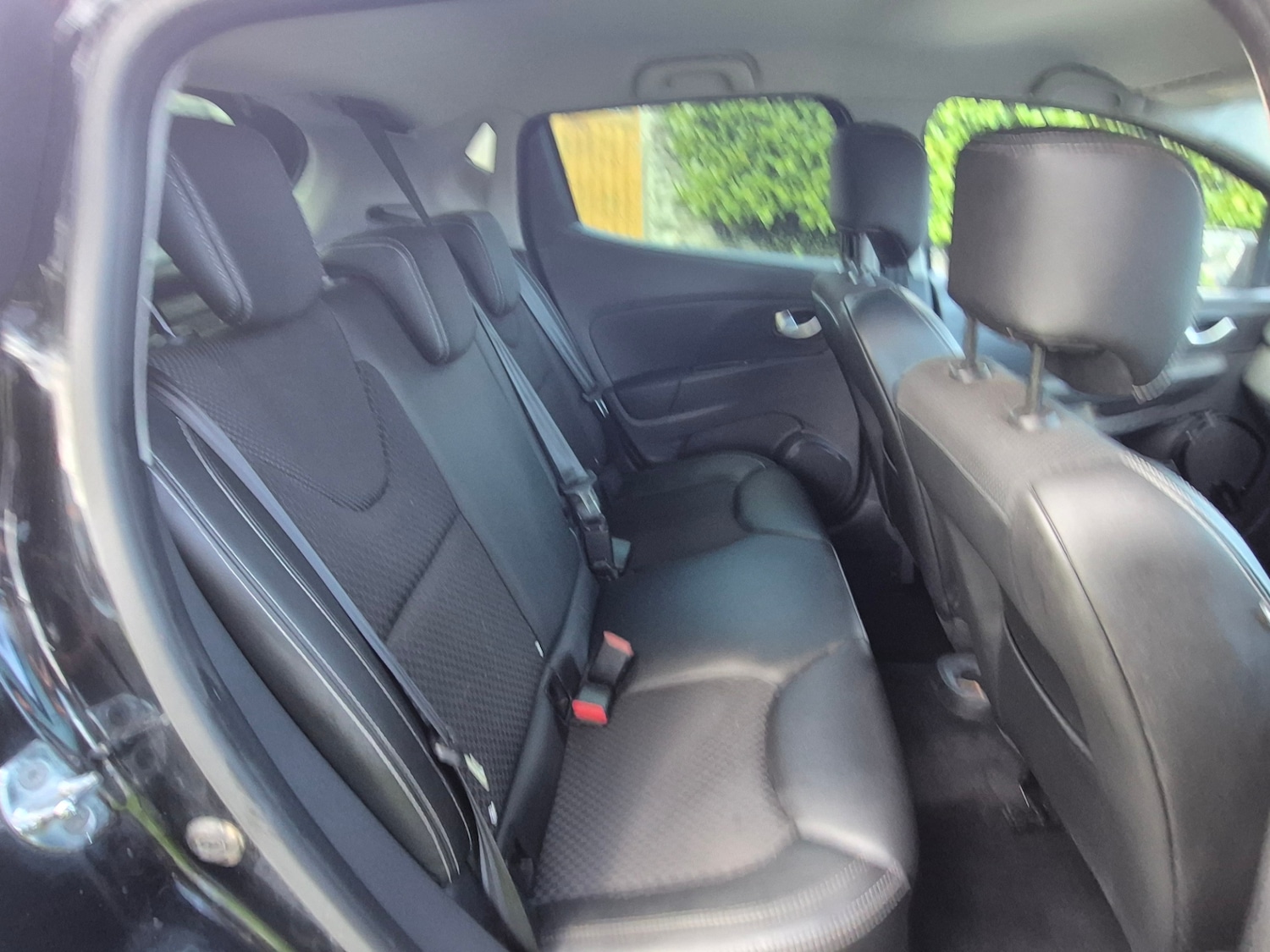 Used Renault Clio 2017 for sale - 76181260: Photo 11