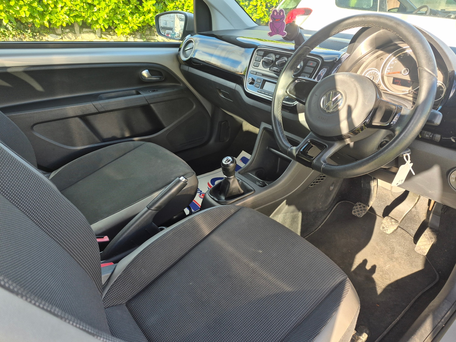 Used Volkswagen up! 2013 for sale - 76792480: Photo 11