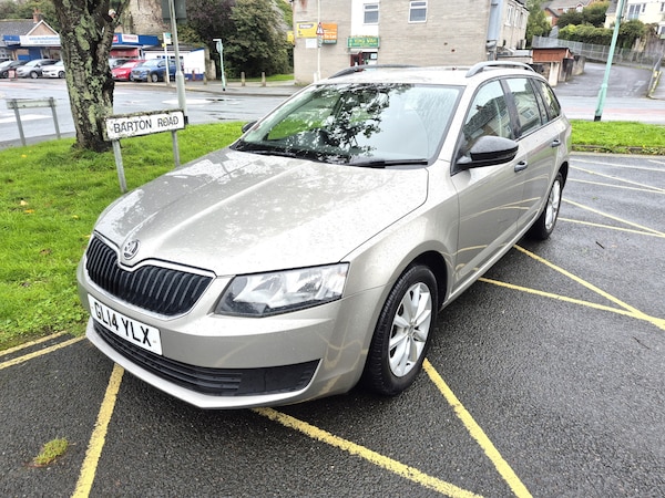 Used Skoda Octavia 2014 for sale - 76180886: Photo 1