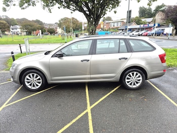 Used Skoda Octavia 2014 for sale - 76180886: Photo 2