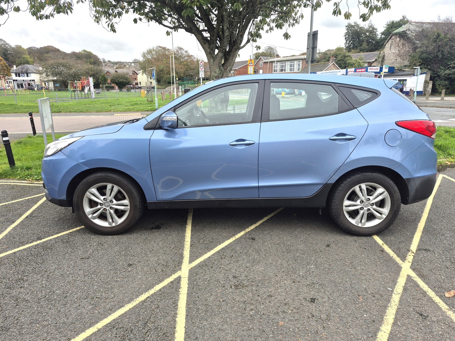 Used Hyundai Ix35 2013 for sale - 76344207: Photo 2