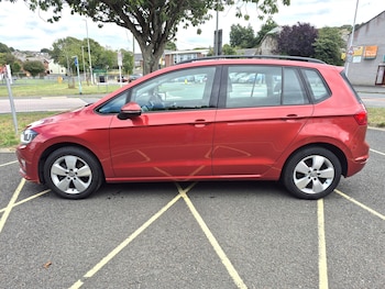 Used Volkswagen Golf SV 2015 for sale - 75502117: Photo