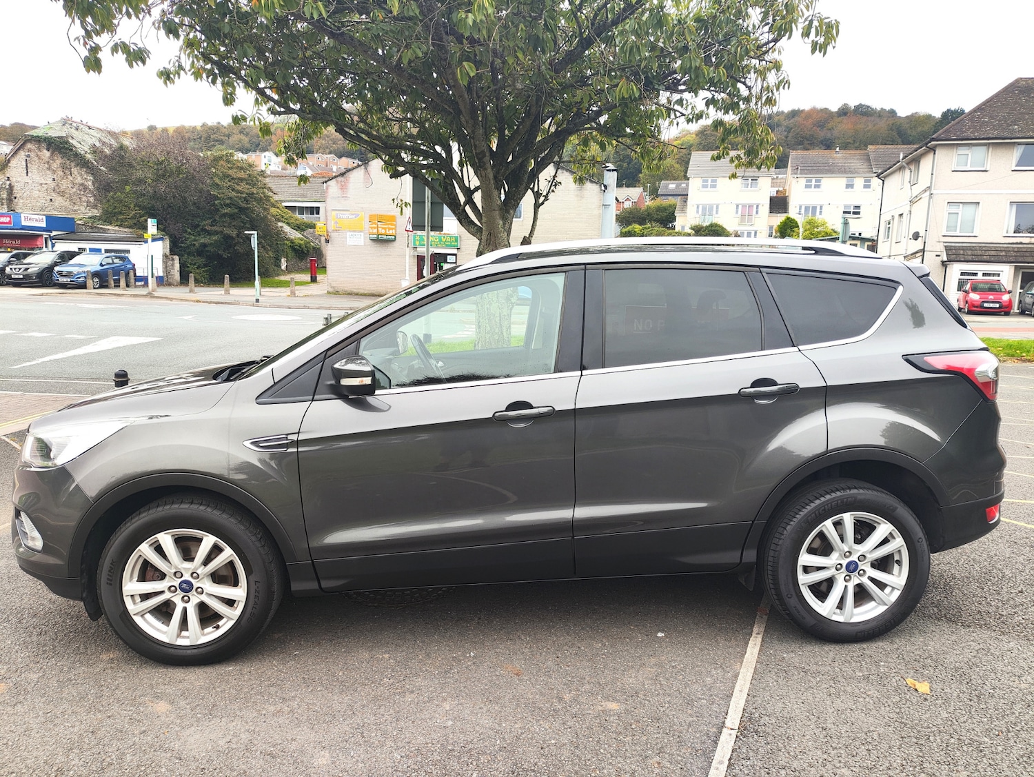 Used Ford Kuga 2018 for sale - 76275047: Photo 2