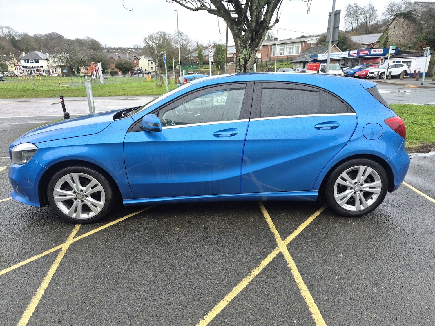 Used Mercedes-Benz A-Class 2016 for sale - 77274154: Photo 2
