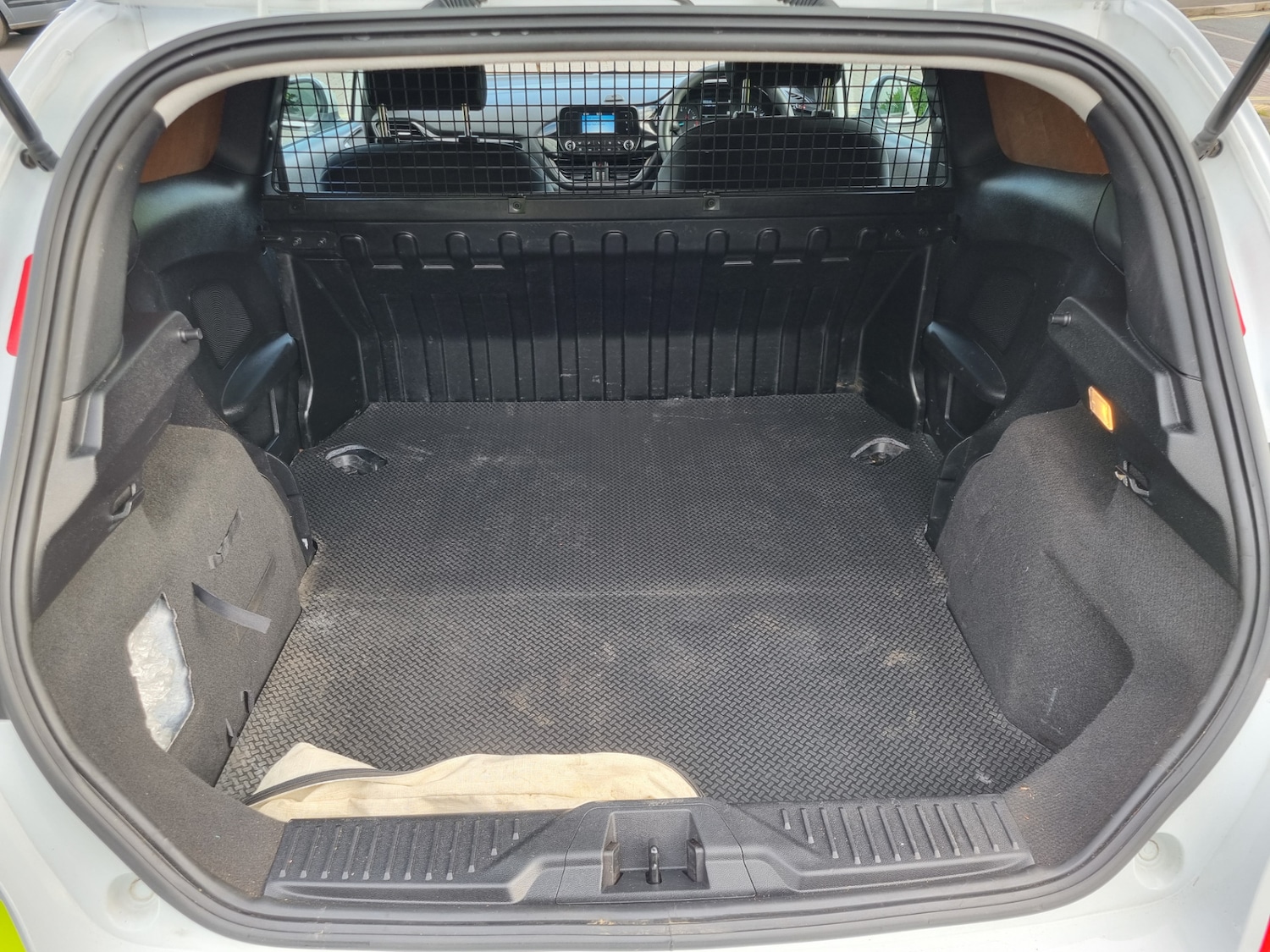 Used Ford Fiesta 2019 for sale - 76892216: Photo 7