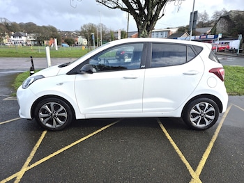 Used Hyundai i10 2020 for sale - 77431705: Photo