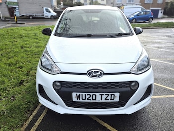 Used Hyundai i10 2020 for sale - 77431705: Photo
