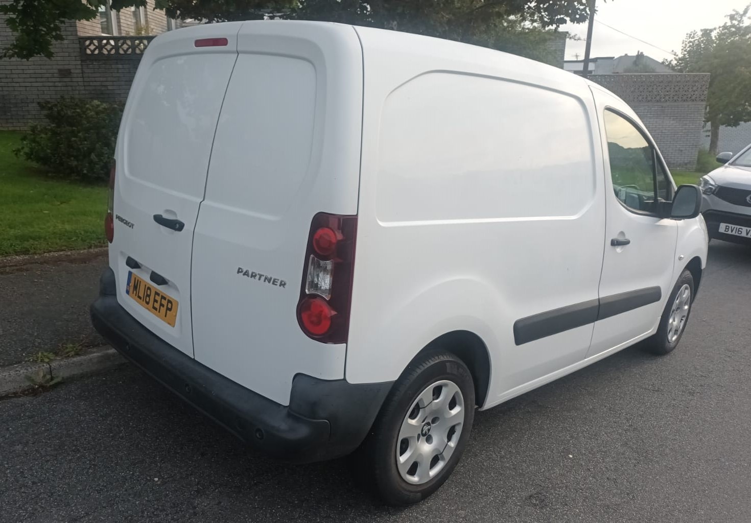 Used Peugeot Partner 2018 for sale - 76017003: Photo 6