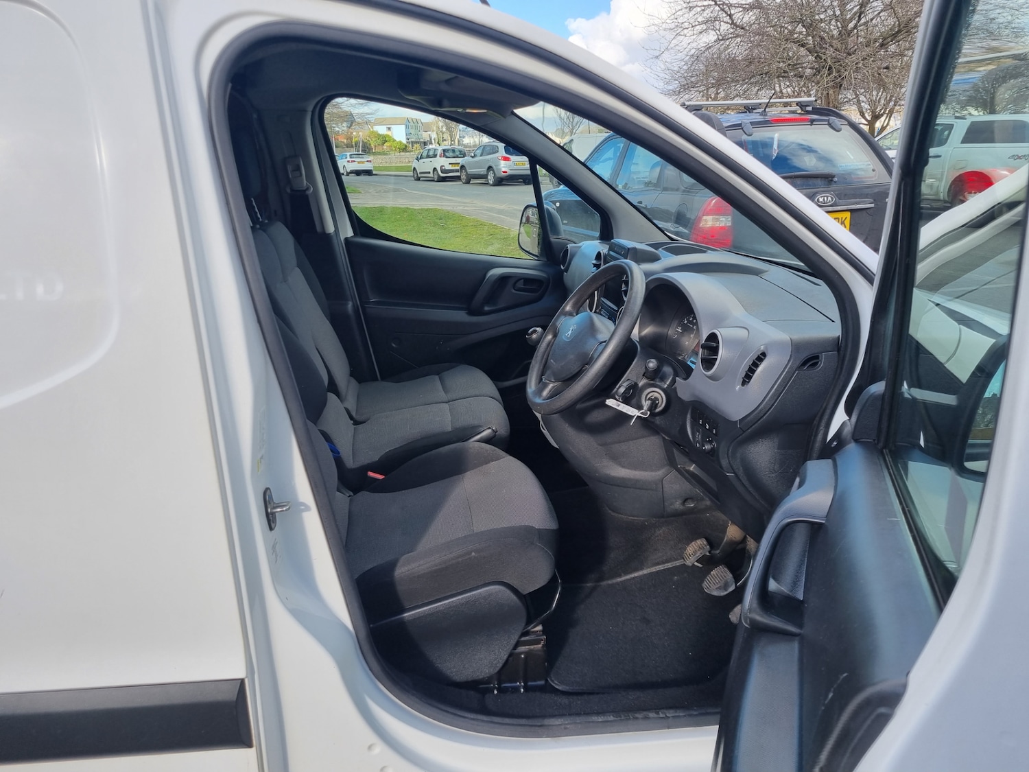 Used Peugeot Partner 2018 for sale - 76017003: Photo 8