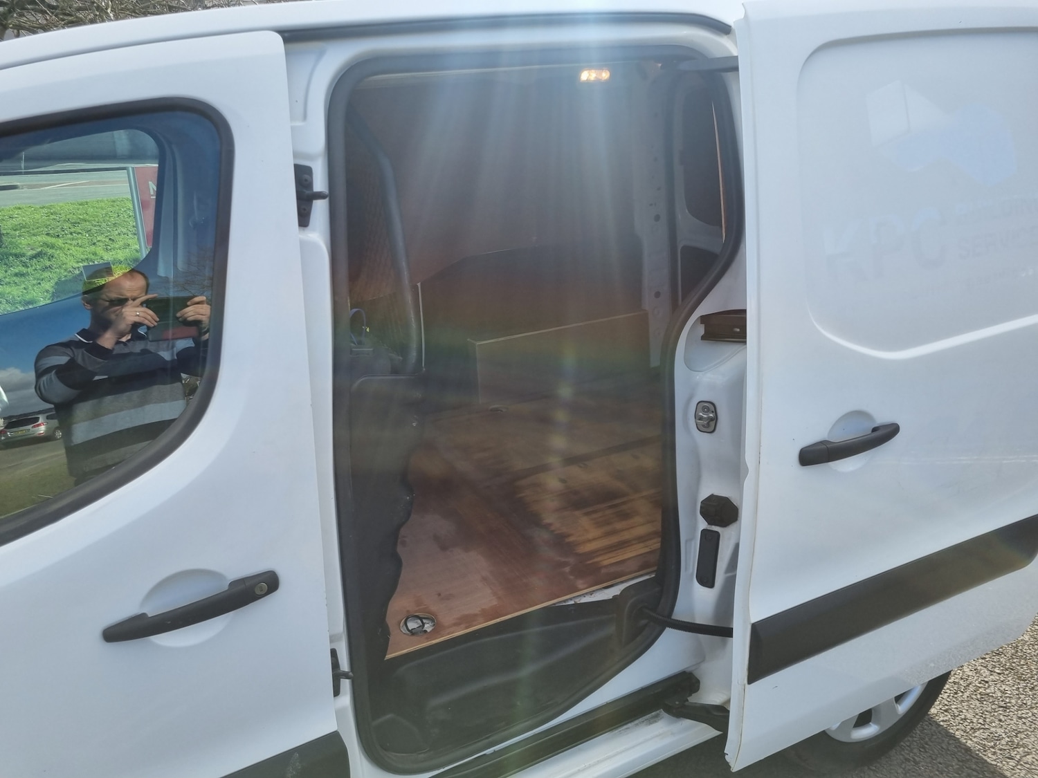 Used Peugeot Partner 2018 for sale - 76017003: Photo 9