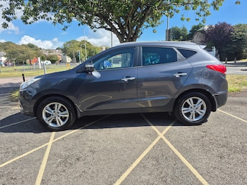 Used Hyundai Ix35 2011 for sale - 76273384: Photo 2