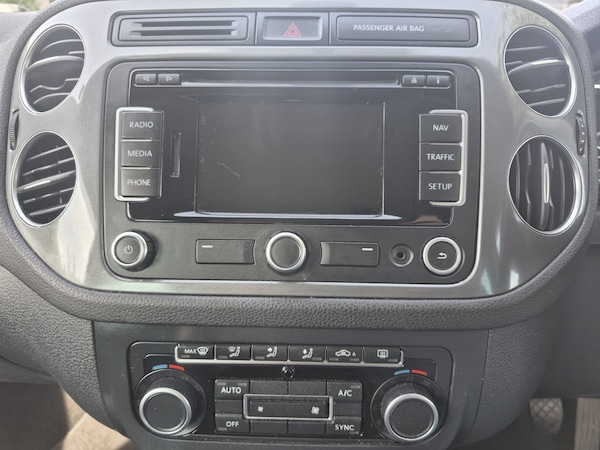 Used Volkswagen Tiguan 2015 for sale - 75872391: Photo 10