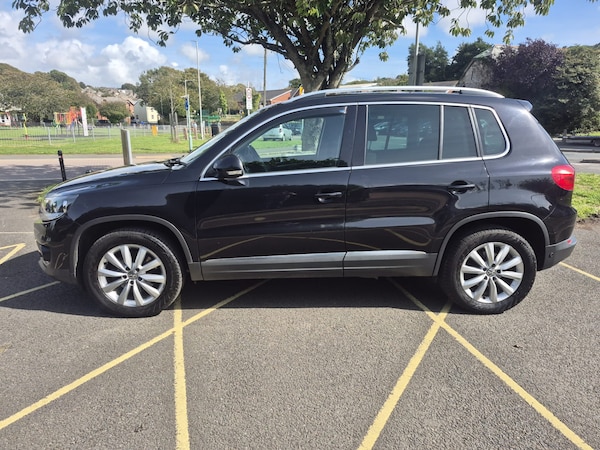 Used Volkswagen Tiguan 2015 for sale - 75872391: Photo 2