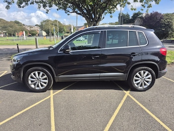 Used Volkswagen Tiguan 2015 for sale - 75872391: Photo 2