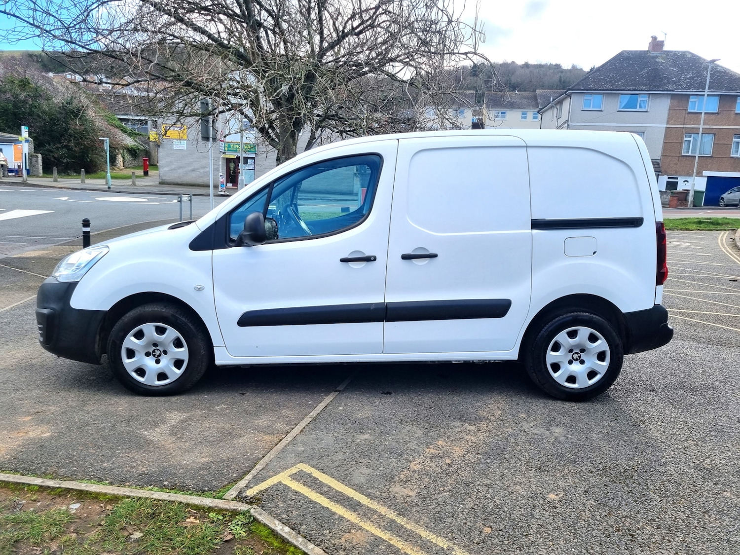 Used Peugeot Partner 2018 for sale - 76892608: Photo 2