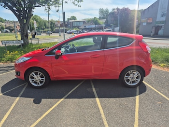 Used Ford Fiesta 2015 for sale - 74692775: Photo