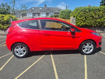 Used Ford Fiesta 2015 for sale - 74692775: Photo