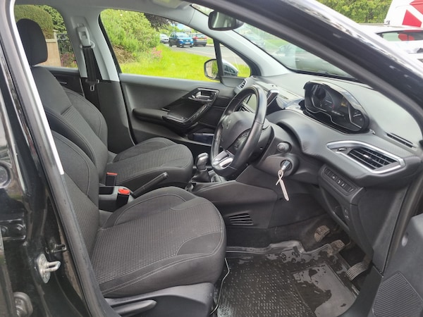 Used Peugeot 208 2017 for sale - 71055030: Photo 9