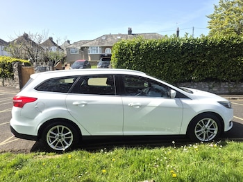 Used Ford Focus 2015 for sale - 78251501: Photo