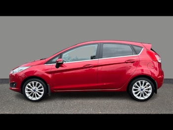 Used Ford Fiesta 2016 for sale - 79125605: Photo