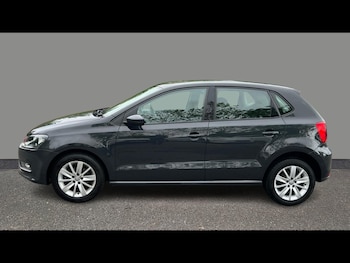 Used Volkswagen Polo 2015 for sale - 78646362: Photo