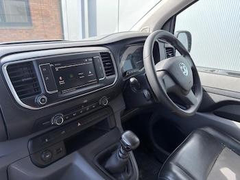 Used Vauxhall Vivaro 2019 for sale - 78270763: Photo