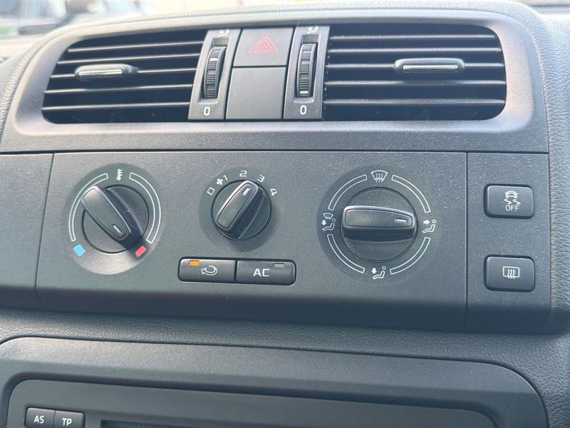 Used Skoda Roomster 2014 for sale - 77834352: Photo 15