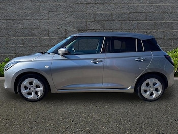 Used Suzuki Swift 2025 for sale - 79307399: Photo
