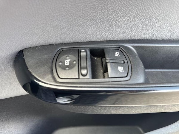 Used Vauxhall Corsa 2018 for sale - 76209438: Photo 16