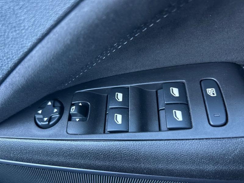 Used Vauxhall Crossland 2022 for sale - 76685057: Photo 16