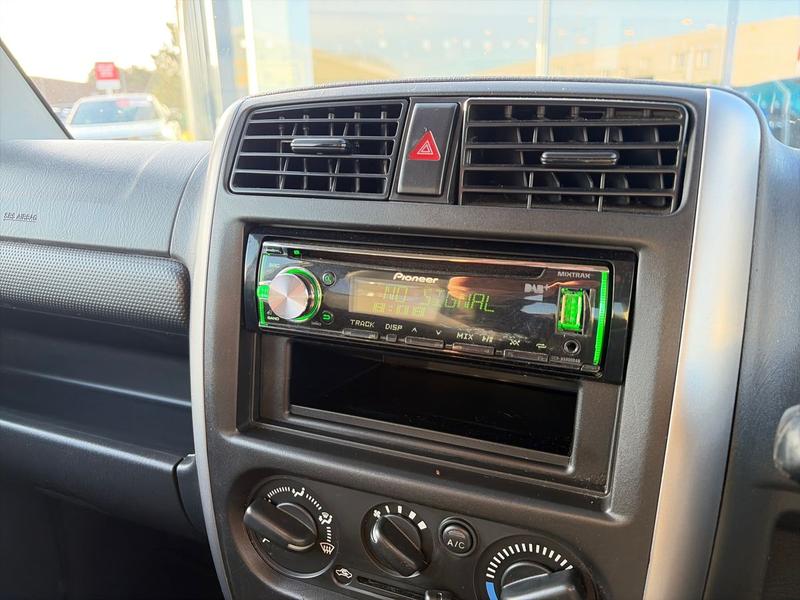 Used Suzuki Jimny 2017 for sale - 77701035: Photo 18