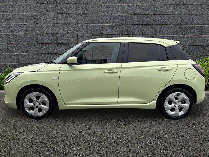 Used Suzuki Swift 2024 for sale - 77274943: Photo 4