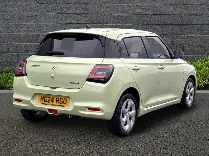 Used Suzuki Swift 2024 for sale - 77274943: Photo 7