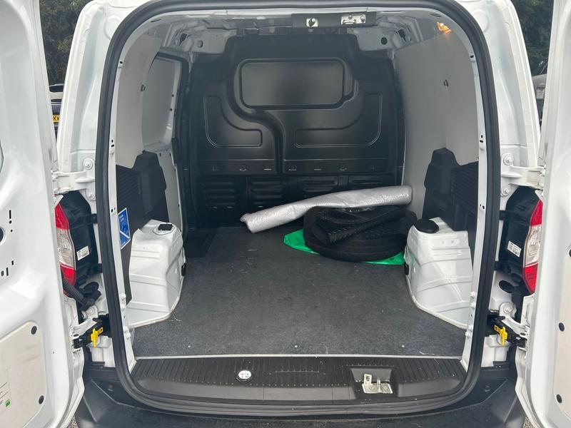 Used Ford Transit Courier 2021 for sale - 75399344: Photo 22