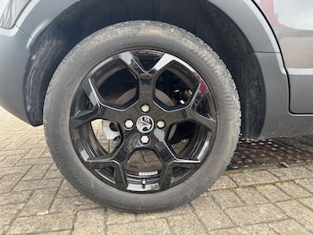 Used Vauxhall Crossland 2023 for sale - 76234775: Photo 3