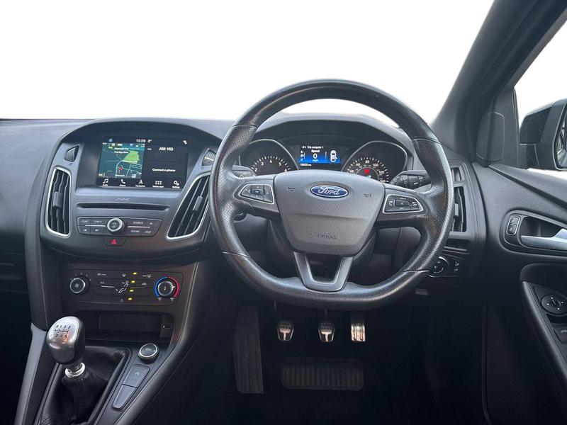 Used Ford Focus 2017 for sale - 76960775: Photo 11