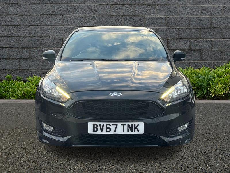 Used Ford Focus 2017 for sale - 76960775: Photo 2