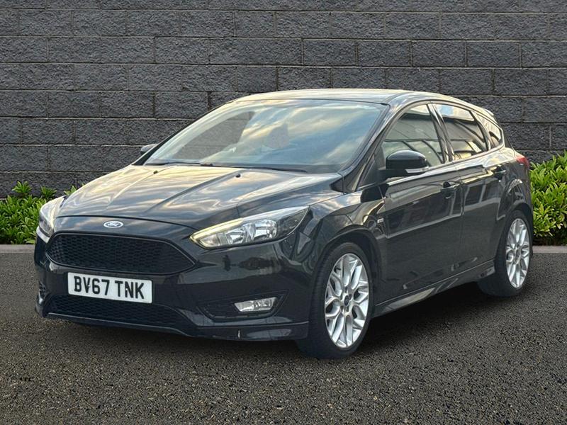 Used Ford Focus 2017 for sale - 76960775: Photo 3