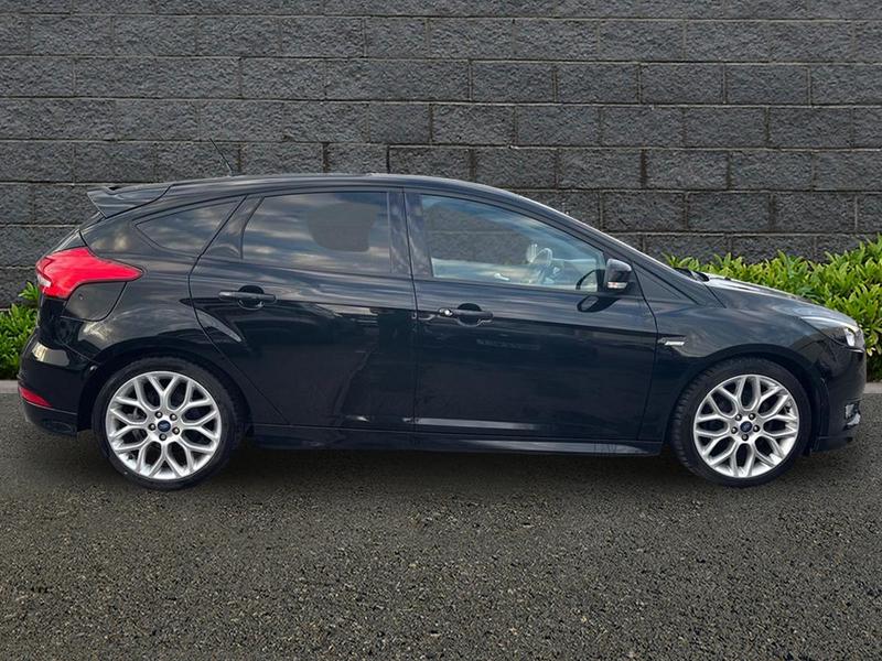 Used Ford Focus 2017 for sale - 76960775: Photo 8