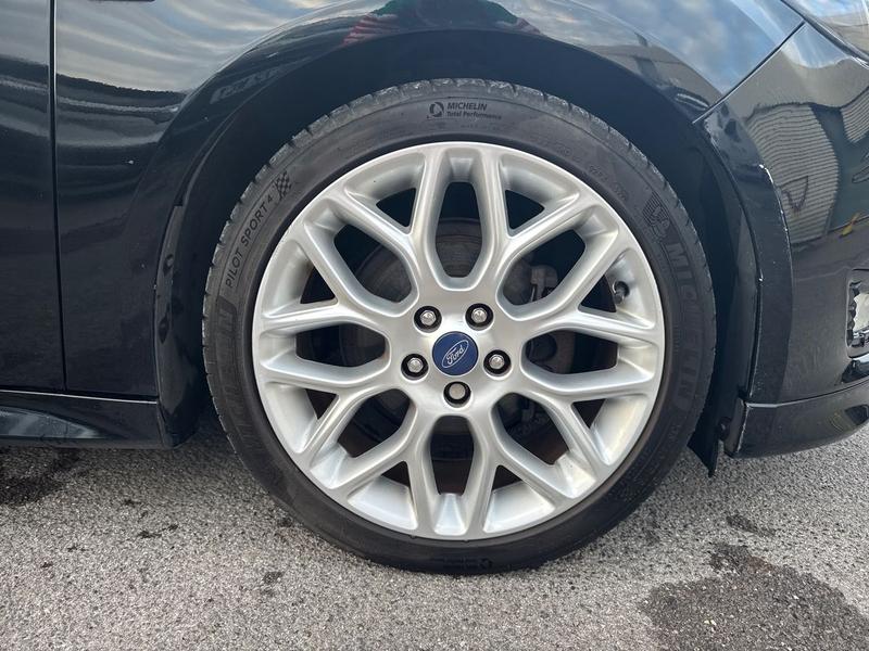 Used Ford Focus 2017 for sale - 76960775: Photo 9