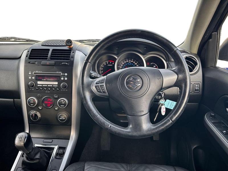 Used Suzuki Grand Vitara 2009 for sale - 76960782: Photo 11