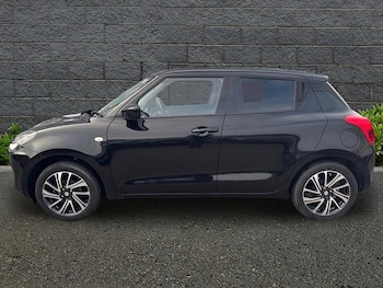 Used Suzuki Swift 2023 for sale - 77718708: Photo