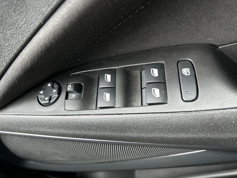 Used Vauxhall Crossland 2022 for sale - 76782260: Photo 16