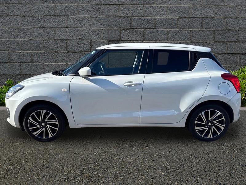 Used Suzuki Swift 2023 for sale - 77715003: Photo 4