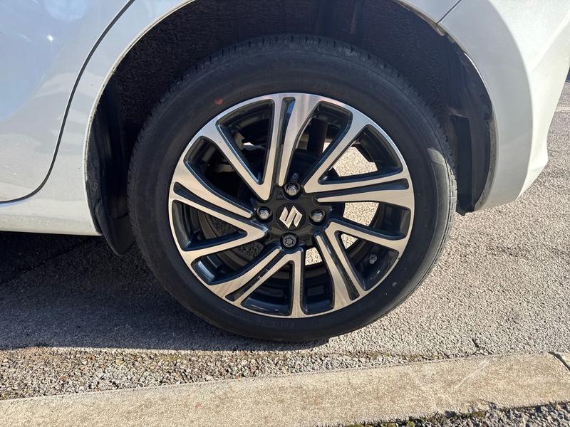 Used Suzuki Swift 2023 for sale - 77715003: Photo 9