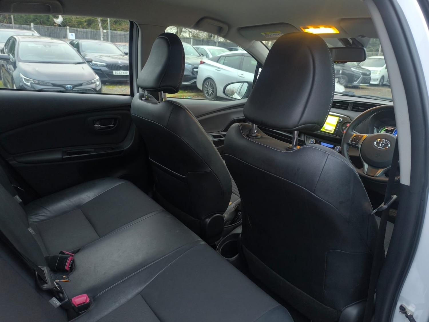 Used Toyota Yaris 2014 for sale - 76982615: Photo 12